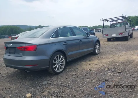 2015 Audi A3 2.0T Premium из США, поврежденный, VIN WAUEFGFF6F1047770